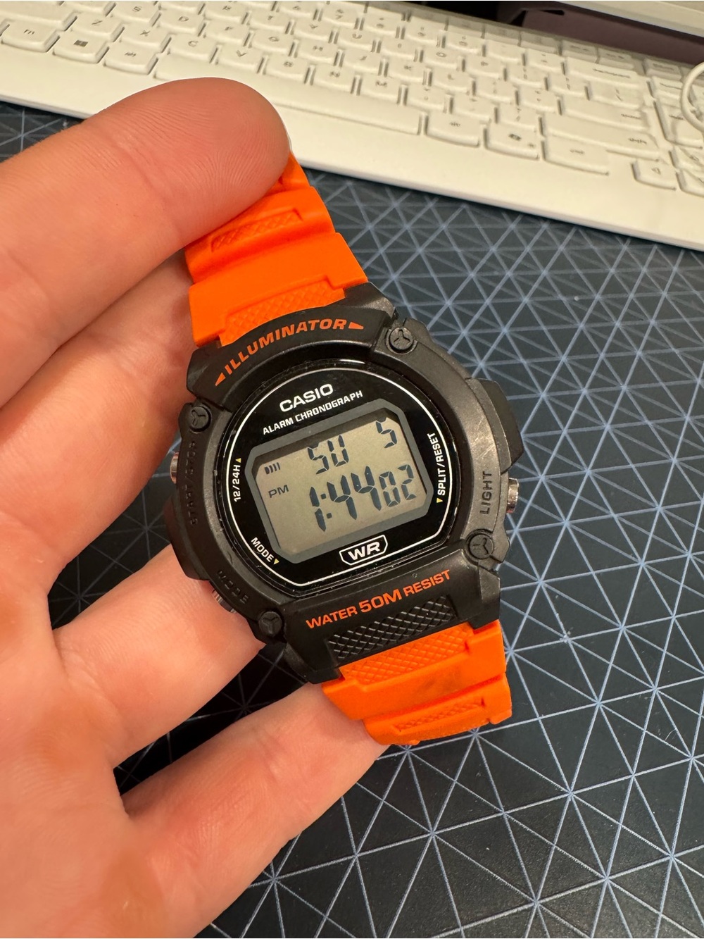 Casio W-219H-4AV Orange Digital Sport LED Illuminator Alarm Stopwatch 50M Resin
